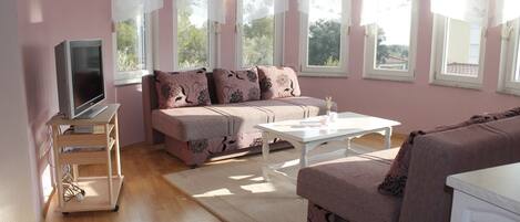 Apartment (A2) | Living room