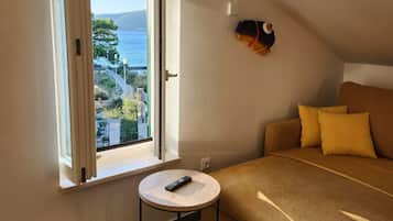 Studio (A2) | Living room