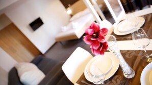 Ảnh chưa phân loại, 4 trong số 43 ảnh, nút