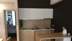 Ảnh chưa phân loại, 2 trong số 43 ảnh, nút