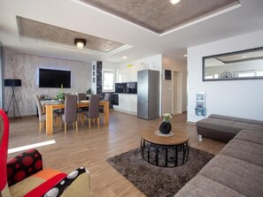 Apartment (A1) | Living room - Apartment Slavena (Okrug)