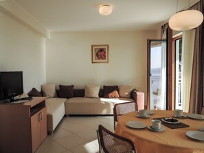 Apartment (A1) | Living room - Apartments Lada (Baska Voda)