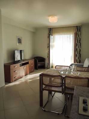 Apartment (A2) | Living room - Apartments Lada (Baska Voda)