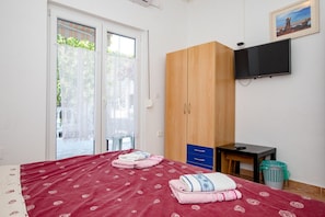 Apartment (A1) | Bügeleisen/Bügelbrett, kostenlose Babybetten, kostenloses WLAN