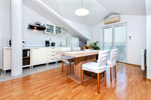 Apartment (A2) | Private kitchen | Fridge, microwave, stovetop, espresso maker - Apartments Marija (Rovinj)