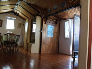 Studio (A2) | Interior - Apartments Ljubo (Novalja)