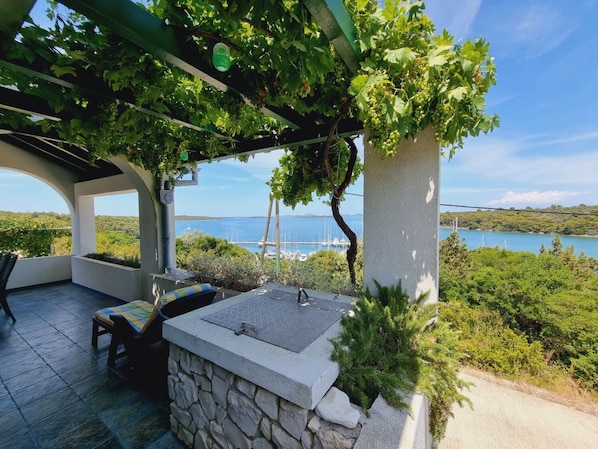 Talo | Terassi/patio