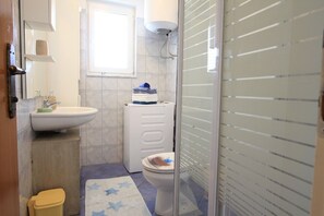 House | Bathroom | Shower - House Mirta (Sali)