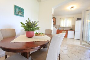 House | Dining - House Mirta (Sali)