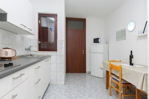 Studio (A4) | Eigene Küche