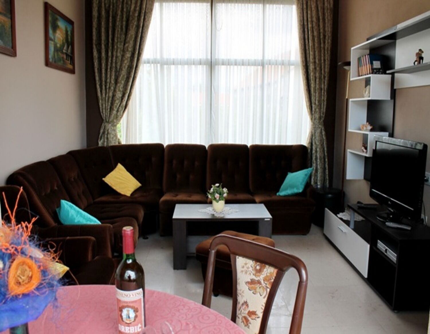 Apartemen (A3) | Ruang keluarga