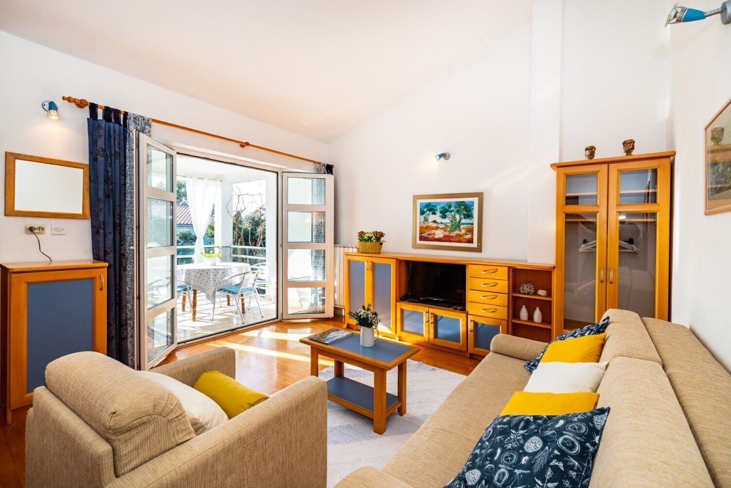 Apartment (A3) | Living room