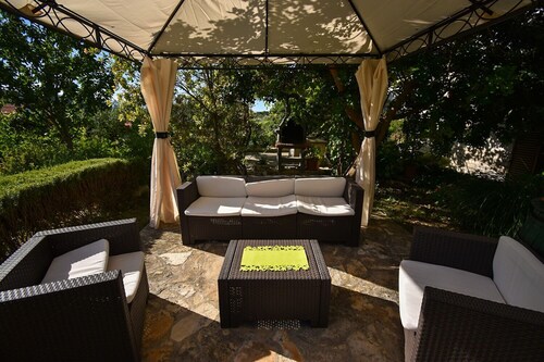 Apartments and Rooms Frane