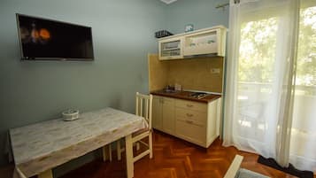 Studio (A3) | Private kitchen | Electric kettle