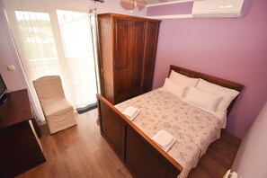 Room (S4) | Interior - Apartments and Rooms Frane (Rab)