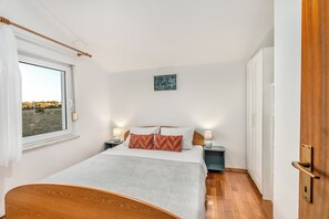 Apartment (A2)
