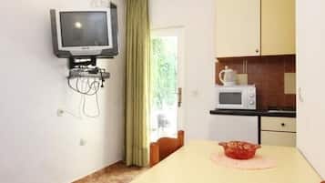 Apartment (A3) | Dining