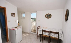 Apartment (A3) | Dining - Apartments Amalija (Rogoznica)