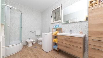 Ferienhaus | Badezimmer | Dusche