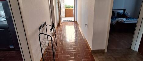 Apartment (A1) | Flur