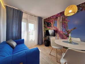 アパートメント (A2) | リビングルーム