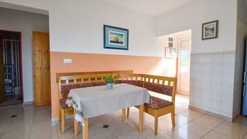 Apartment (A1) | Speisen