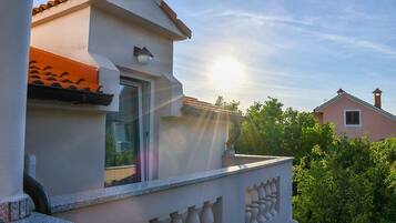 Apartment (A1) | Courtyard
