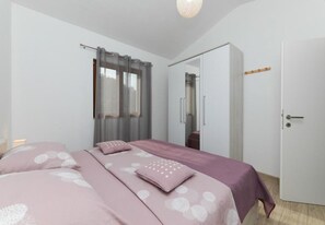 House - House Irena (Pucisca)
