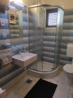 Apartment (A1) | Bathroom - Apartment Jase Beachfront (Sibenik)