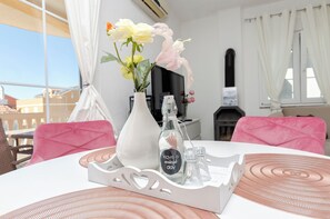 Căn hộ (A2) | Khu ăn uống