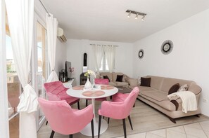 Apartment (A2) | Living room - Apartments Ani (Vodice)