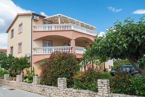 Building design - Apartments Jak (Vodice)