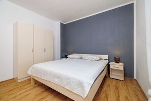 Apartment (A3) | Free WiFi - Apartments Domagoj (Karlobag)