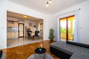 Apartment (A1) | Living room - Apartment Mari (Novigrad)