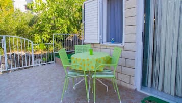 Apartment (A1) | Balcony