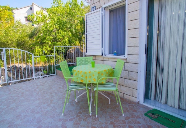 Apartment (A1) | Balcony