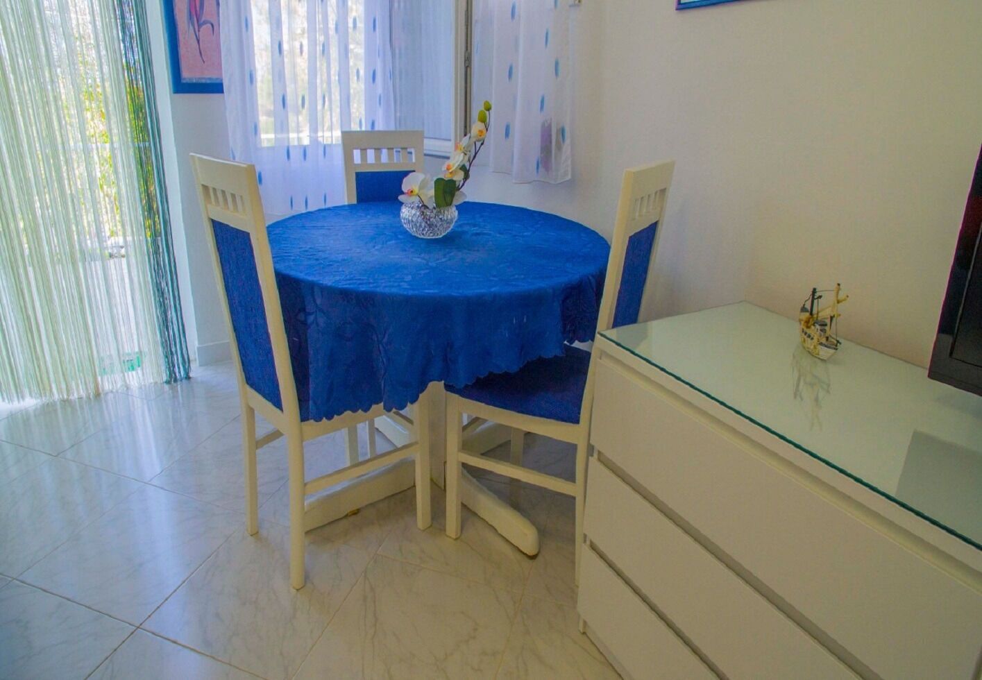 Apartment (A1) | Dining
