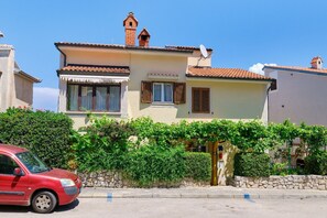 Building design - Apartments Nada (Mali Losinj)