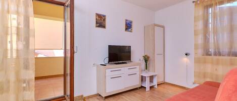 Apartment (A2) | Living room