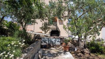 Grillaus-/piknikalue