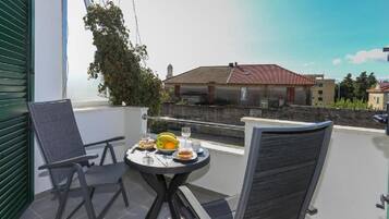 Studio (A3) | Terrace/patio