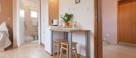 Studio (A1) | Interior