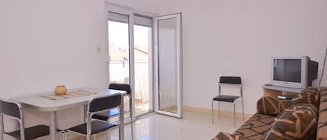 อพาร์ทเมนท์ (A6) | ห้องนั่งเล่น