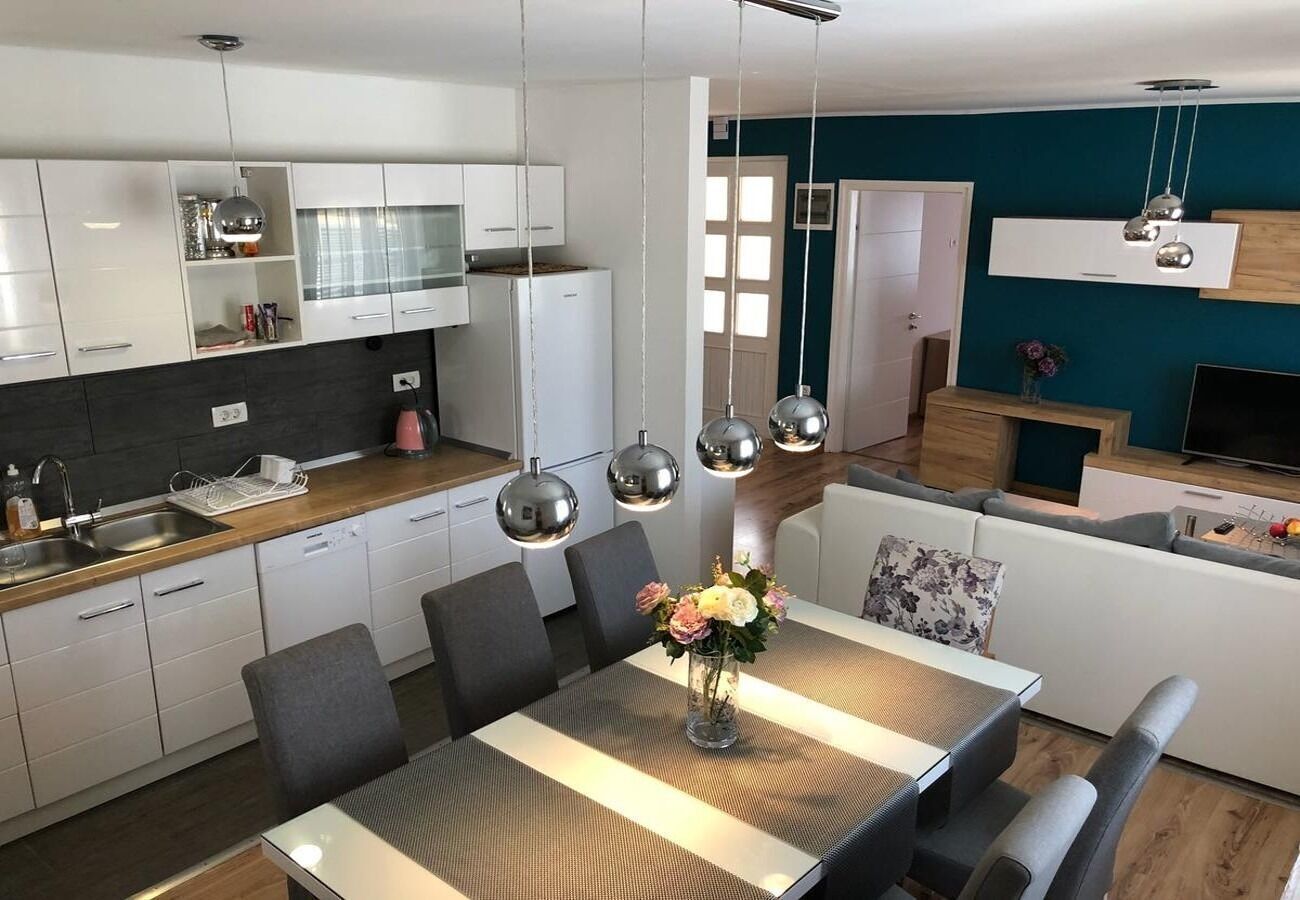 House | Private kitchen