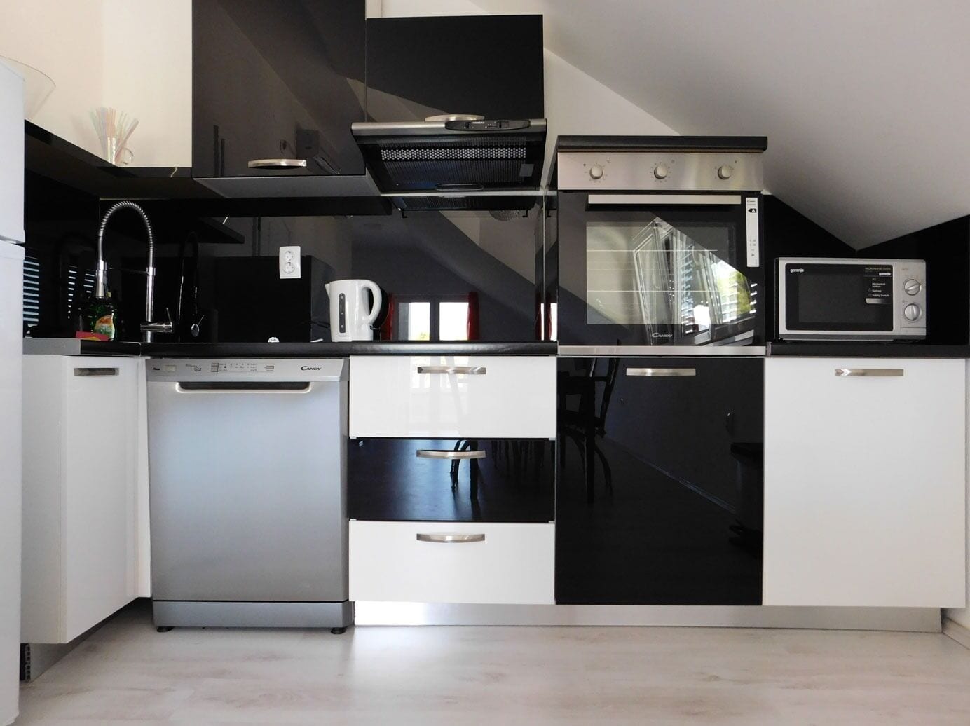 Apartamento (A4) | Cozinha privada | Cooktop, talheres/pratos/utensílios de cozinha
