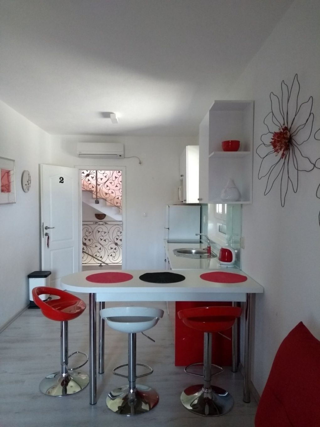 Studio (A3) | Dining