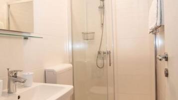 Apartment (A1) | Bathroom | Towels