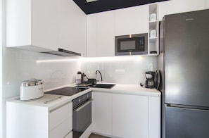 House | Private kitchen | Fridge, microwave, oven, stovetop - House Jadranka (Punat)