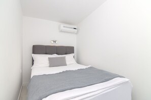 House | Iron/ironing board, free WiFi - House Jadranka (Punat)