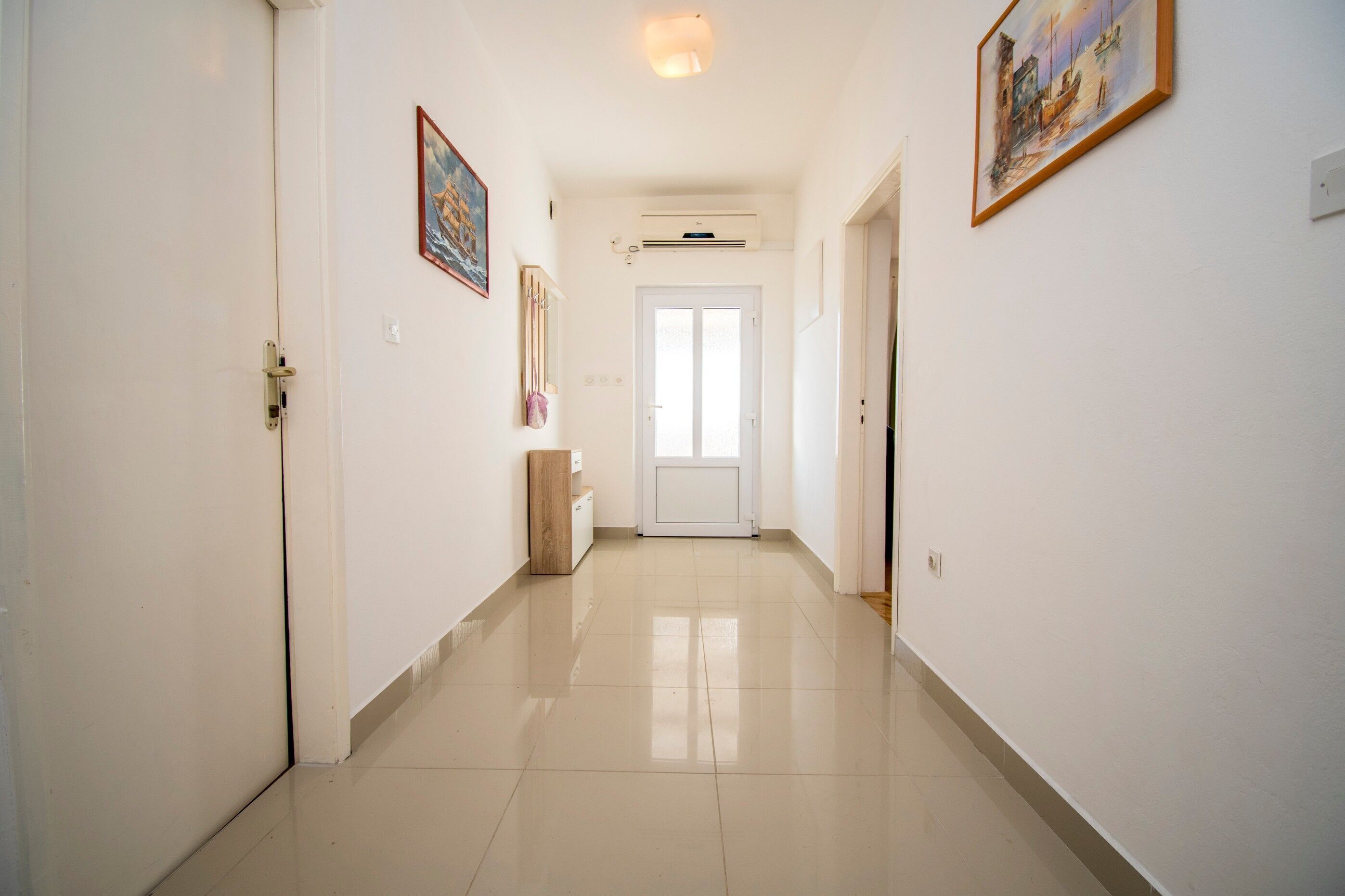 Apartment (A2) | Hallway